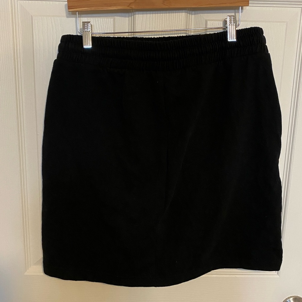 Torrid size 00x 10 M/L A-Line Mini Skirt - Fleece Black - Picture 8 of 9